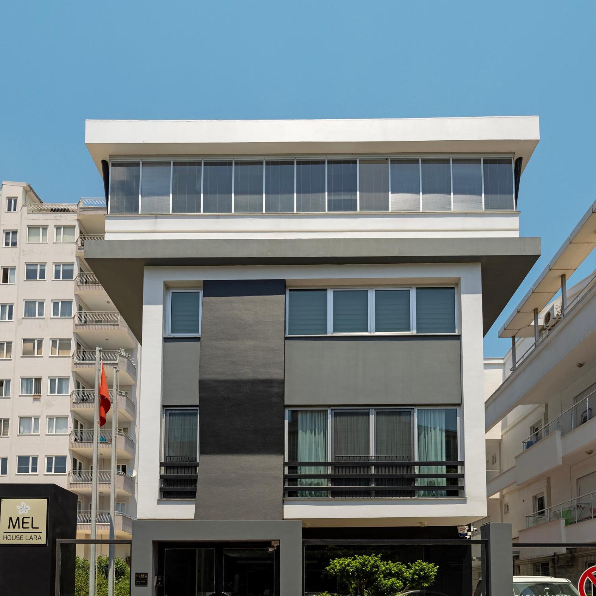 Mel House Lara Daire Antalya